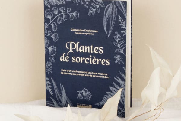 Livre womoon plantes de sorcieres
