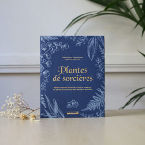 Livre womoon plantes de sorcieres