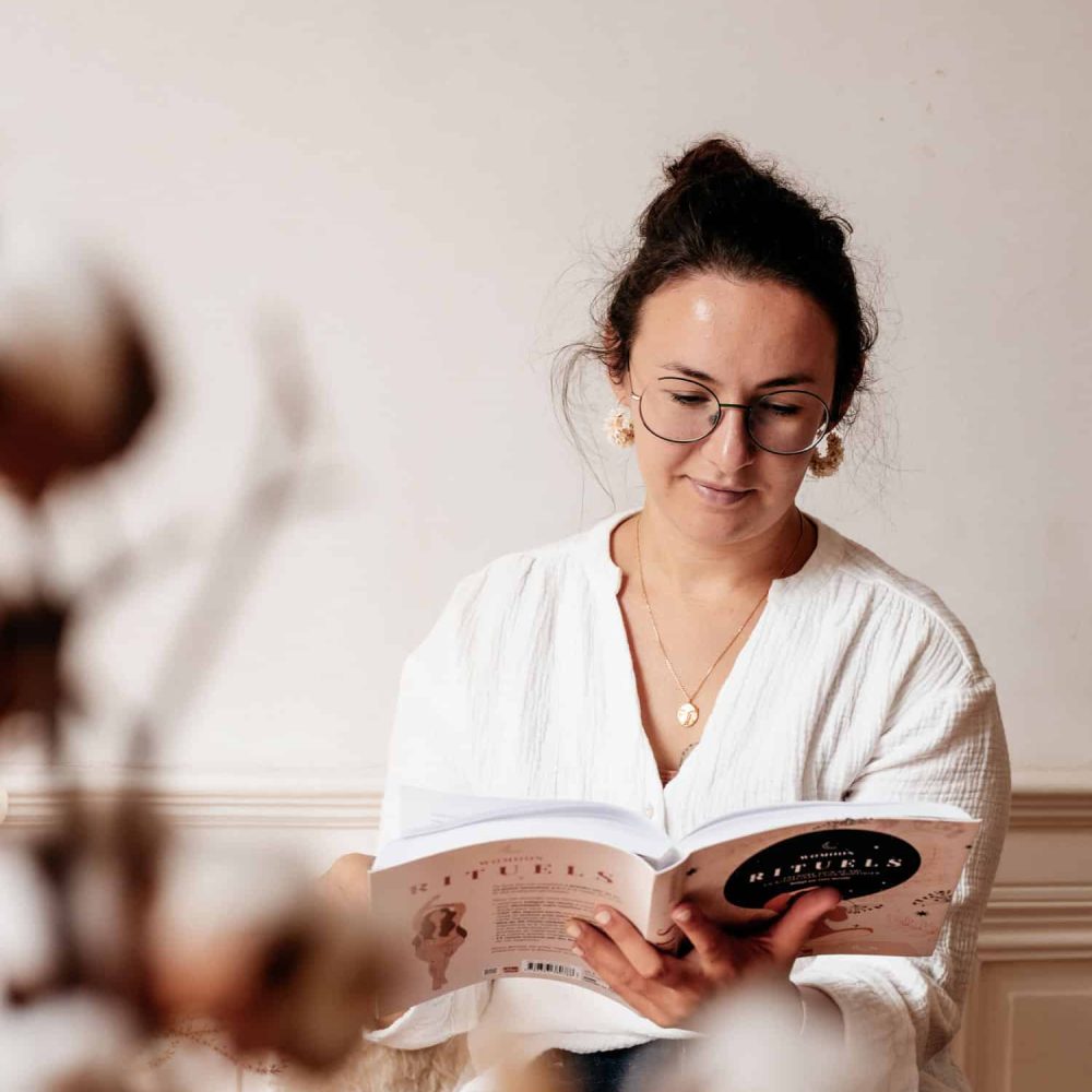 Célia Servole autrice livre rituels womoon